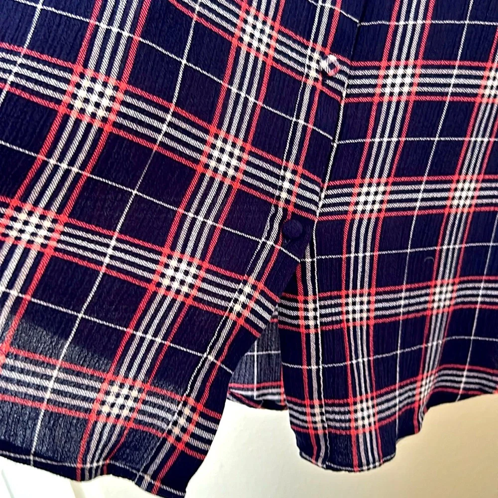 Torrid blouse - Picture 6 of 13